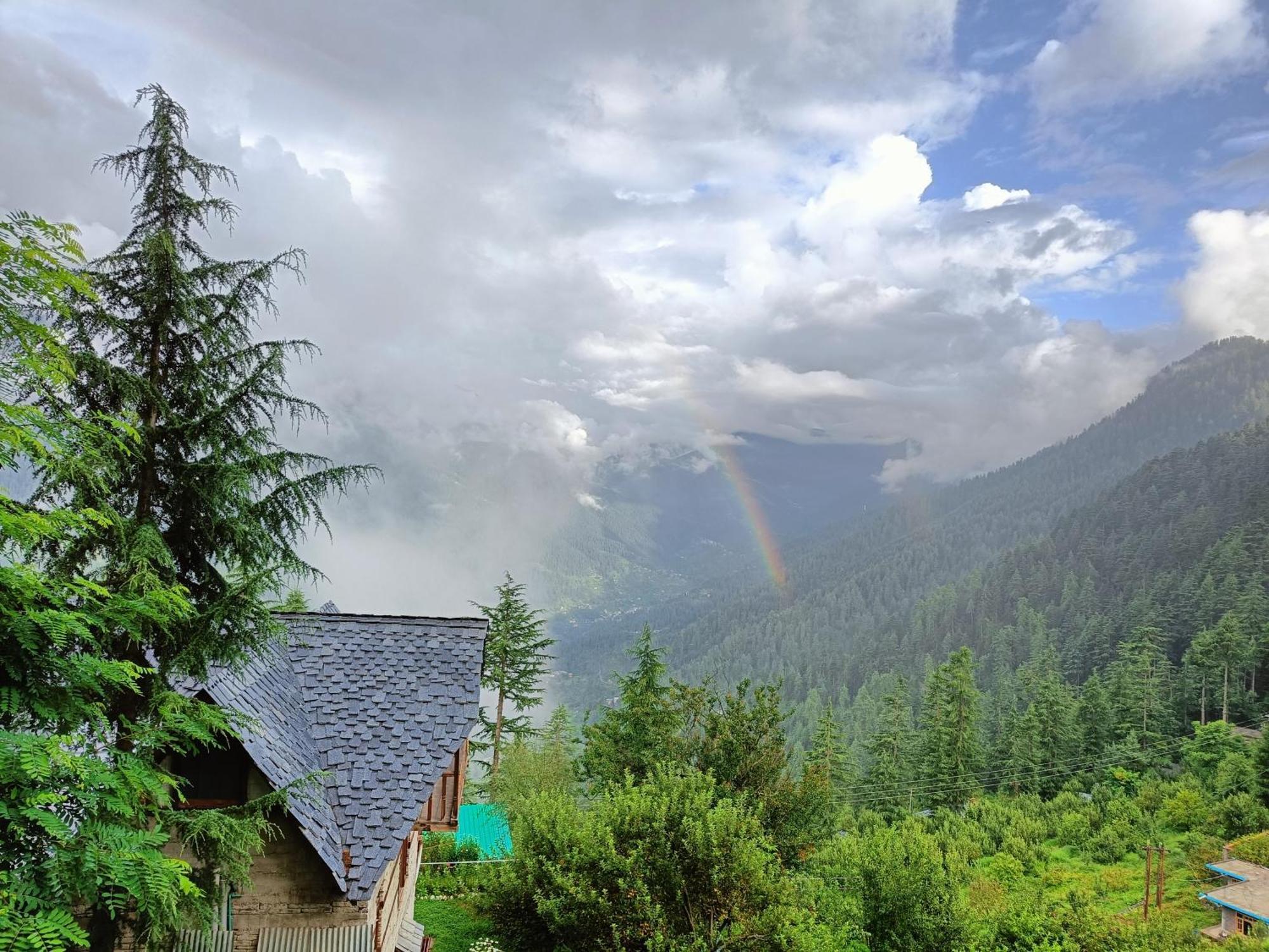 Ishan Log Huts-A Boutique Home Stay Banjār Exterior foto